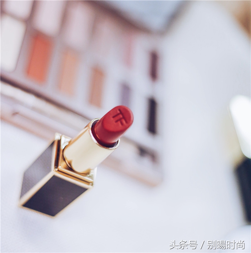 molly鎺ㄦ枃,molly缃戠孩