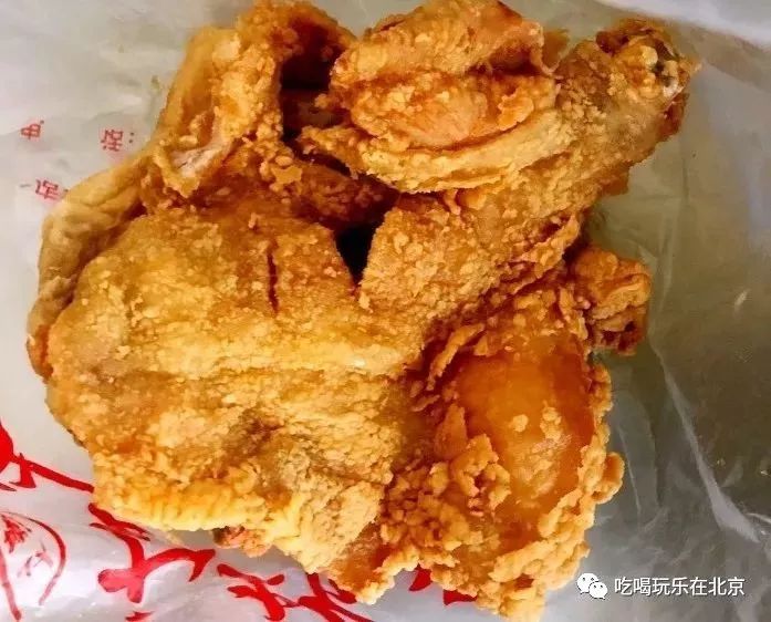 这么low的店，竟然这么多人抢着去吃