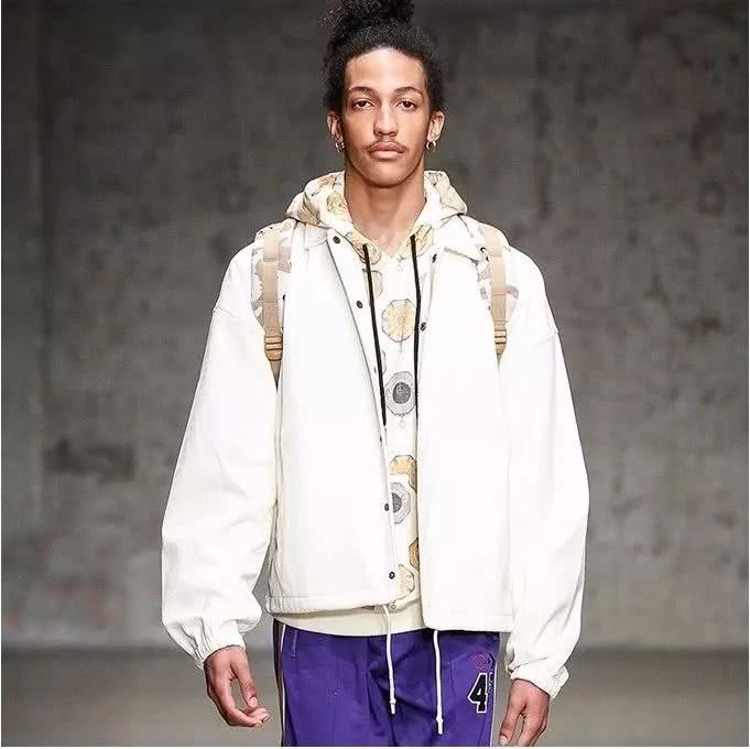 如何低成本做潮人,努力做潮人