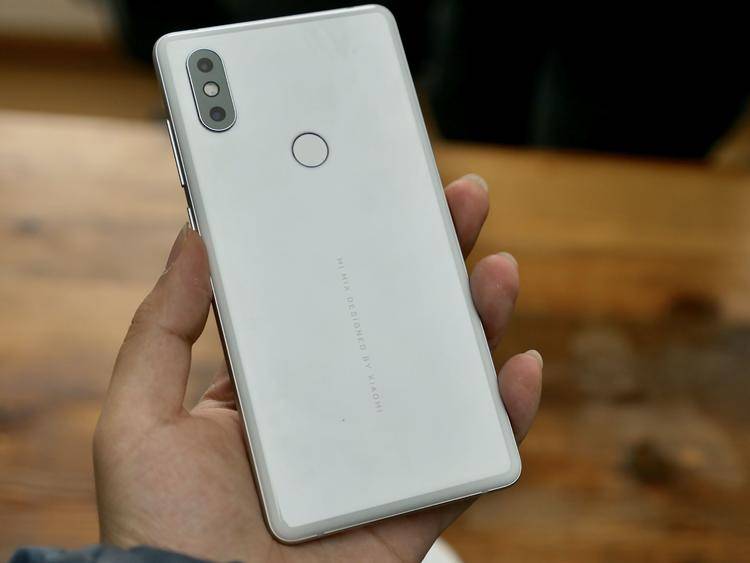 小米mix2对比2s评测,小米mix2s当年有多牛