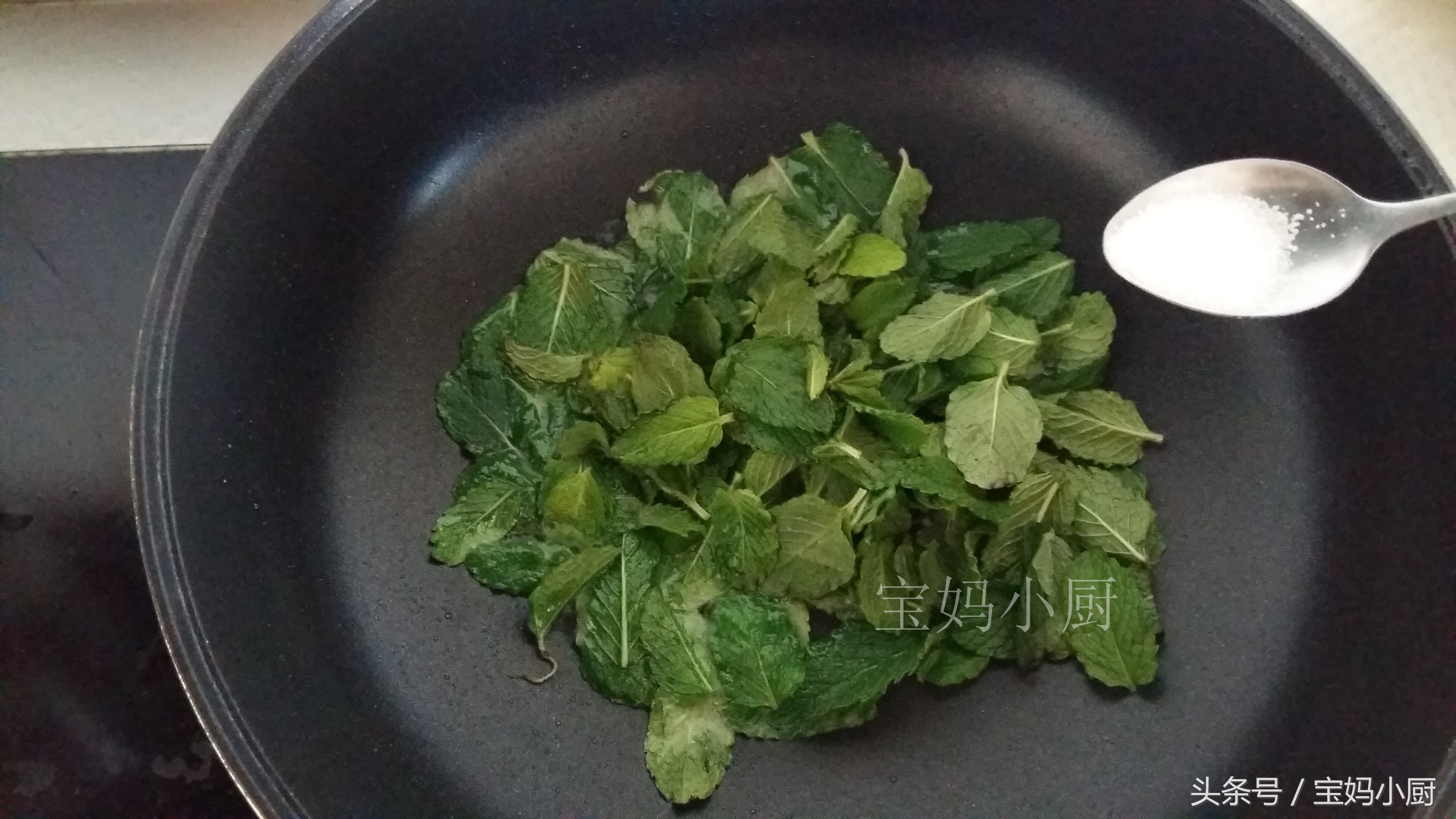 医生不会告诉你，家家都有的这花是药，消炎还能缓解感冒