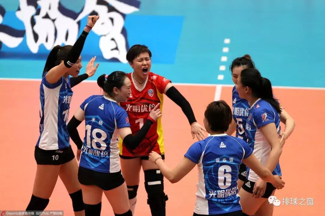 2017-2018女排联赛决赛上海天津,首战遭逆转天津女排见识强队实力