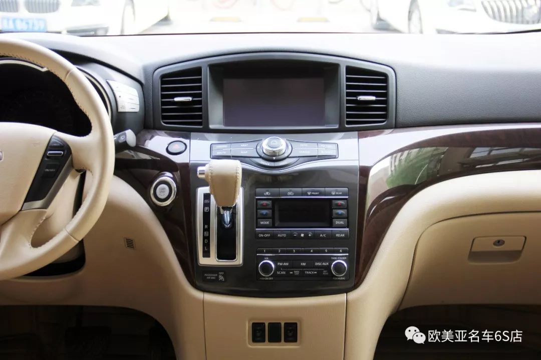 尼桑7座保姆车贵士,保姆商务车10万元明星专用