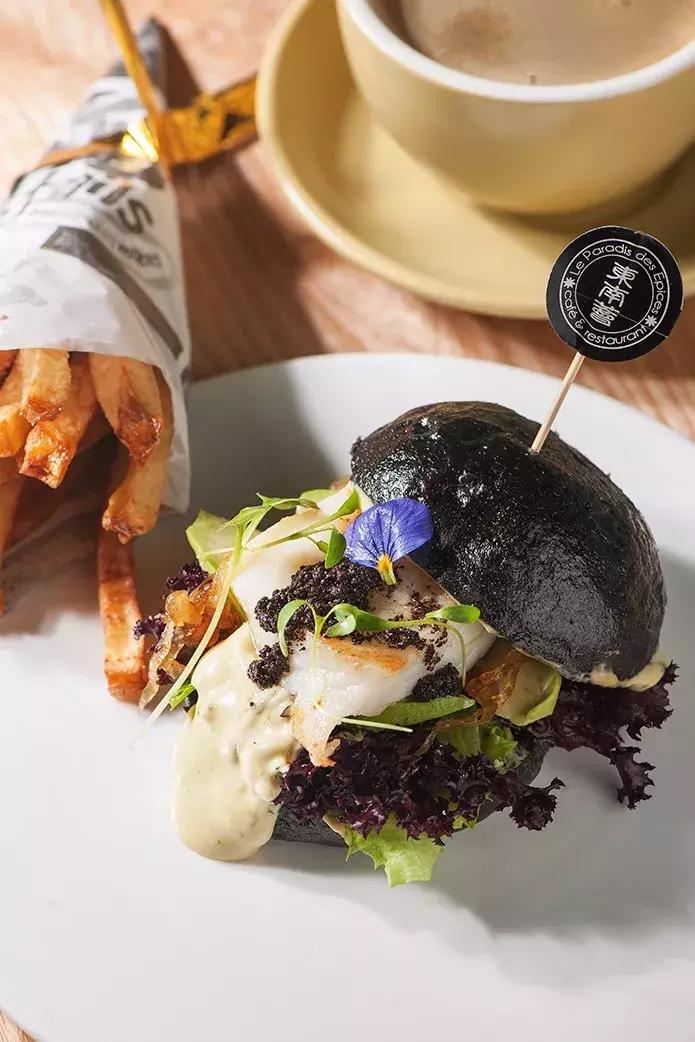 放弃法国巨额财产的法籍华裔回到上海，只为追求做出美食的梦想！