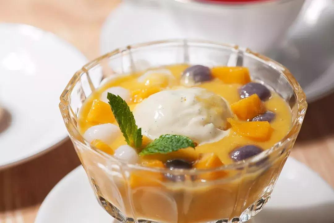 放弃法国巨额财产的法籍华裔回到上海，只为追求做出美食的梦想！