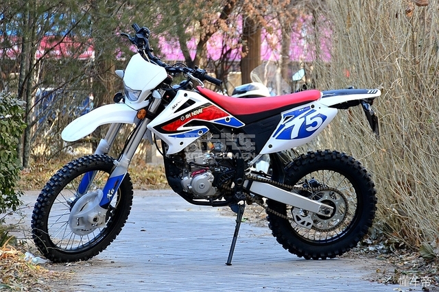 爱卡小伙伴骑什么摩托车（第一期）实用与玩乐兼顾