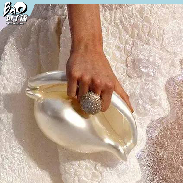 pvc包包变黄,PVC包包为什么那么贵