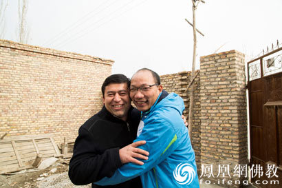 大爱超越语言：北京仁爱志愿者*疆新**慈善行动纪实