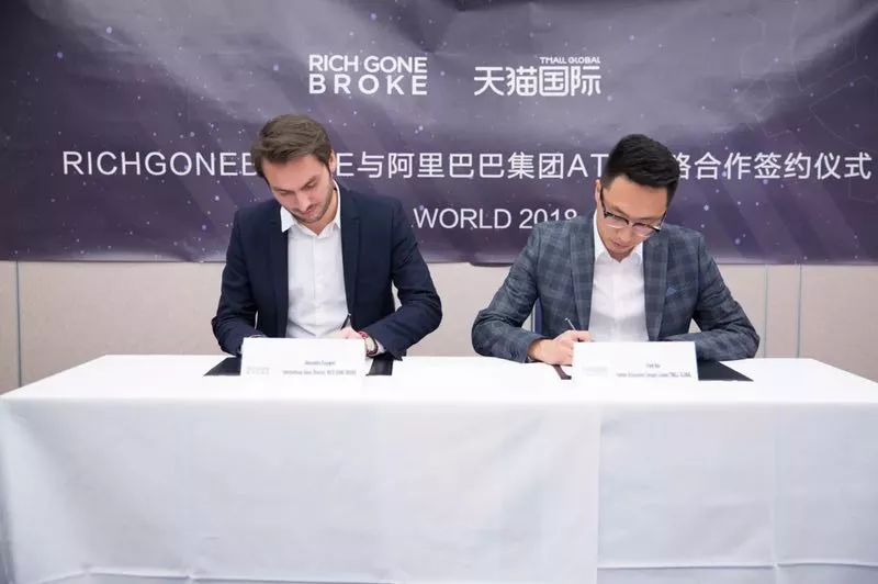 手表太贵又想戴新的，这个法国人发明了89元的可替换表带