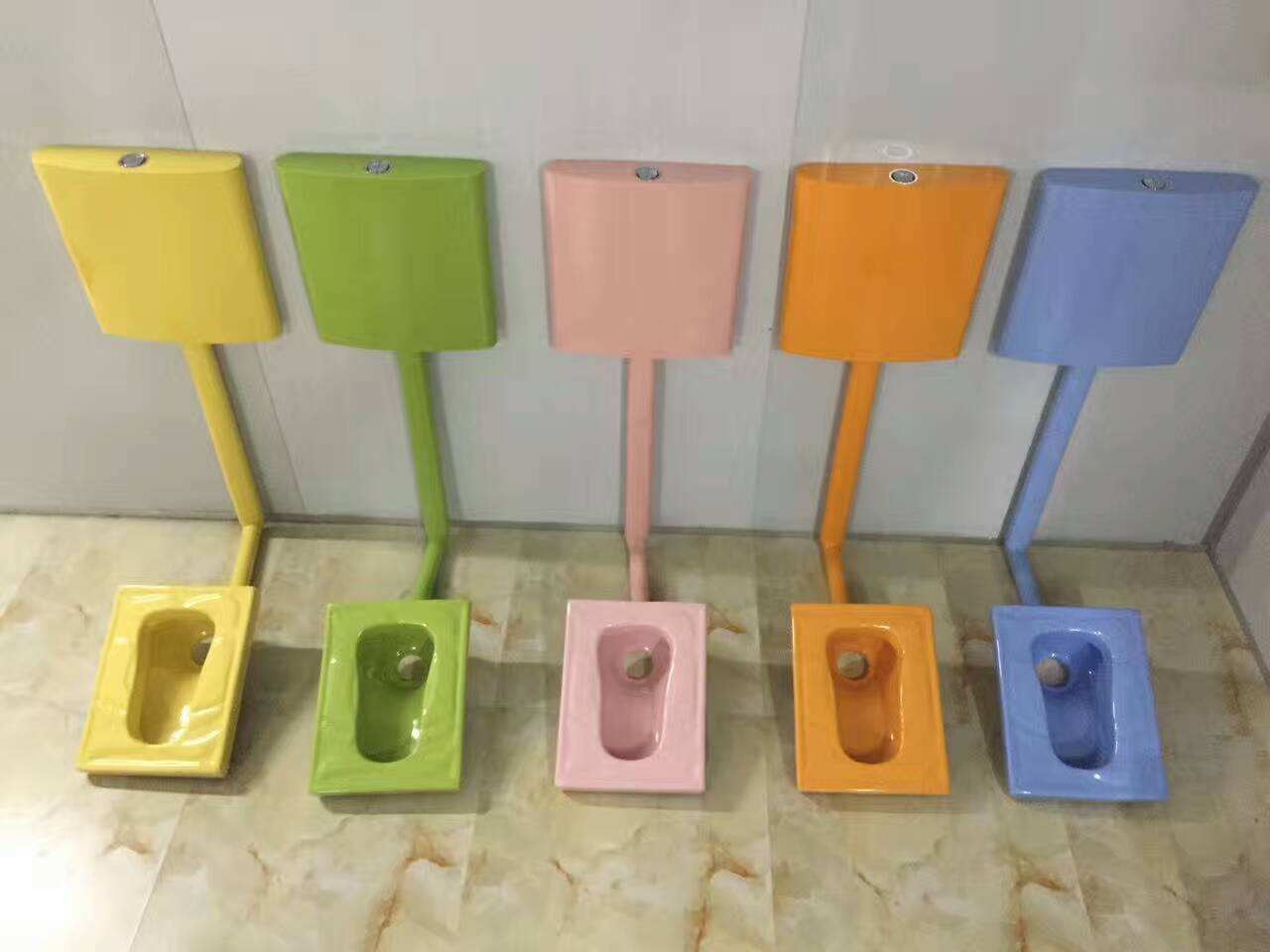 幼儿园蹲便器脚踏阀安装,幼儿园蹲便器安装施工视频