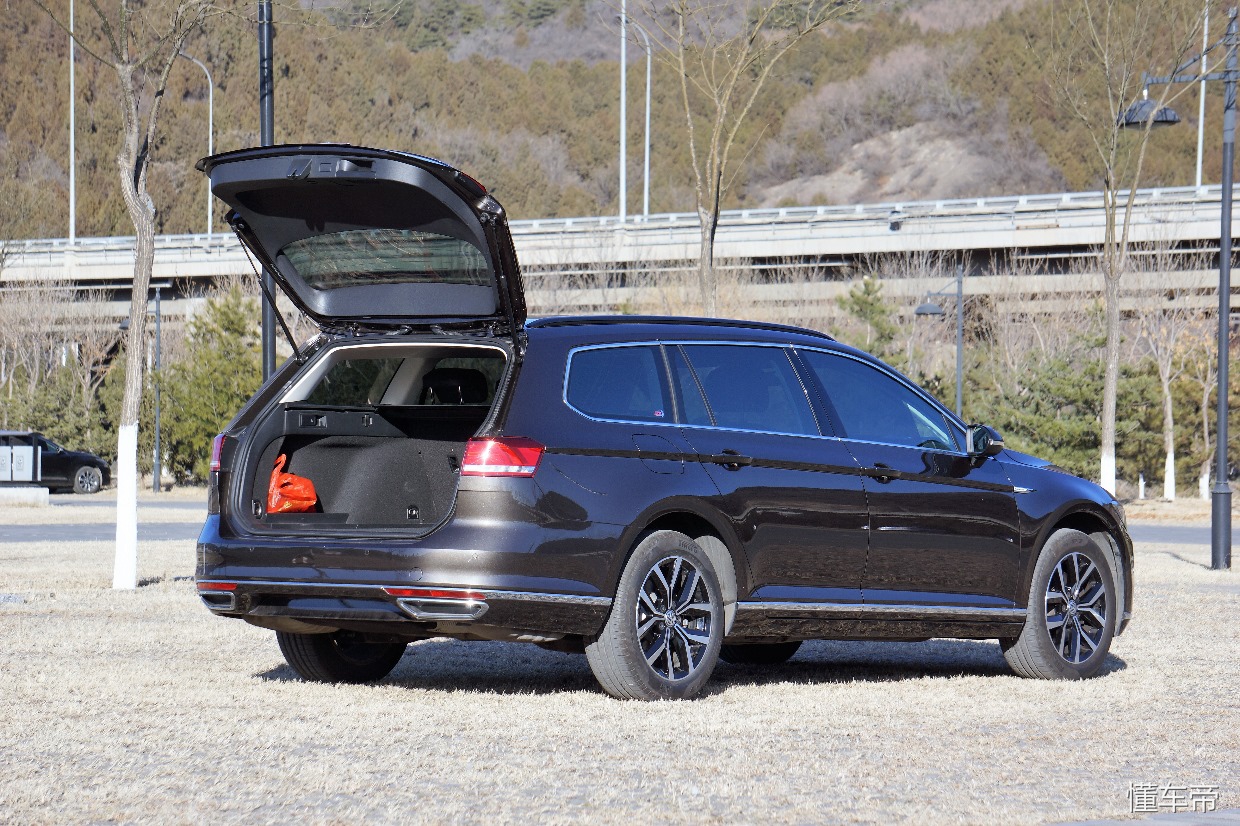 大众蔚揽旅行车真实体验,开大众蔚揽旅行车的感受