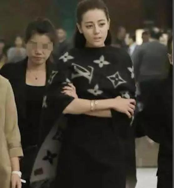 lv的围巾怎么辨别真假,lv围巾真假鉴定