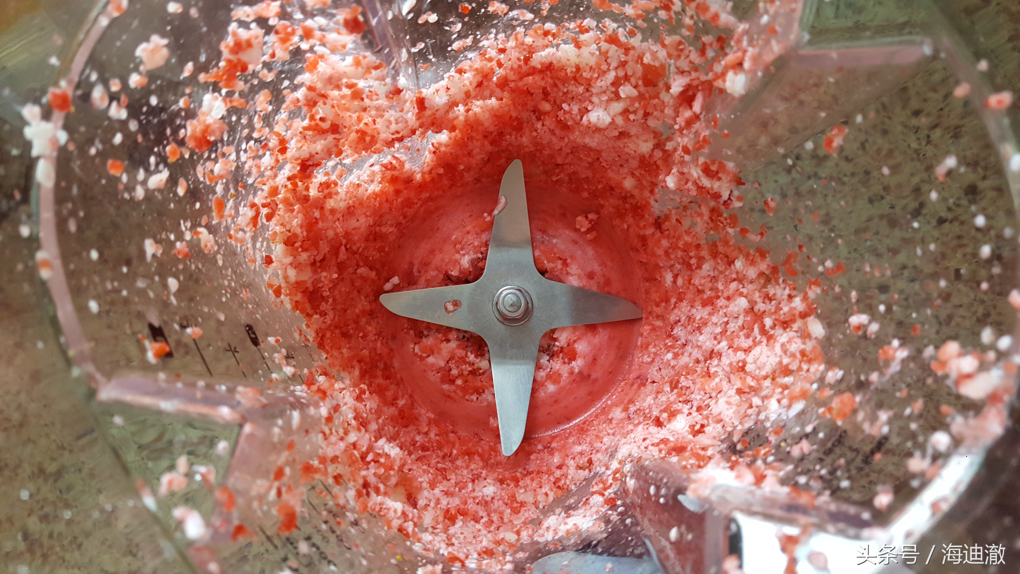 怎么做夏天水果冰沙,夏天在家自制水果冷饮冰沙