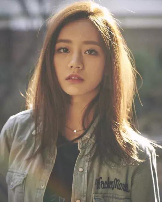 范丞丞代言wis面膜开箱,范丞丞春雨面膜什么时候上电视