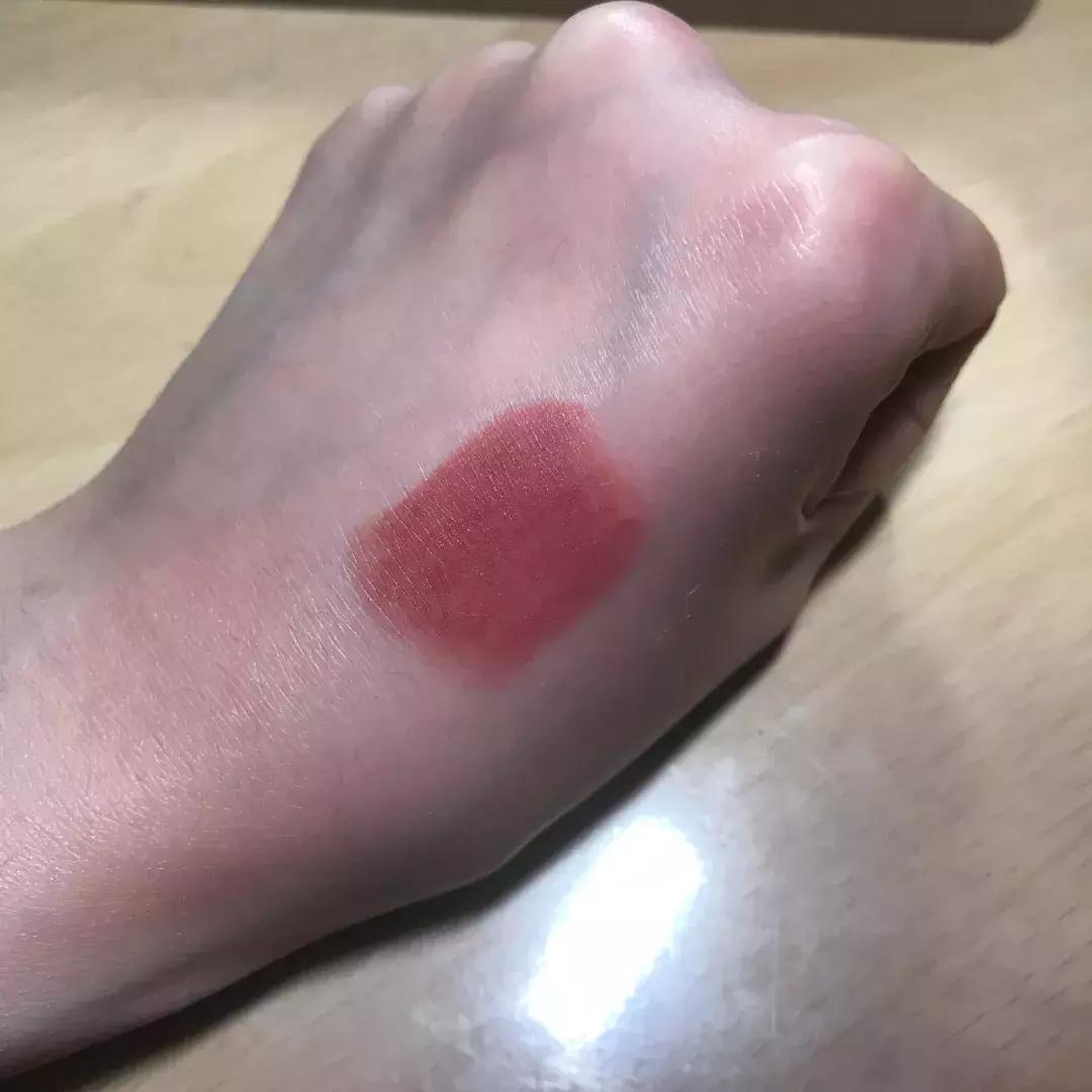 黄皮适合的奶杏色口红推荐,小蛮腰口红色号推荐黄皮