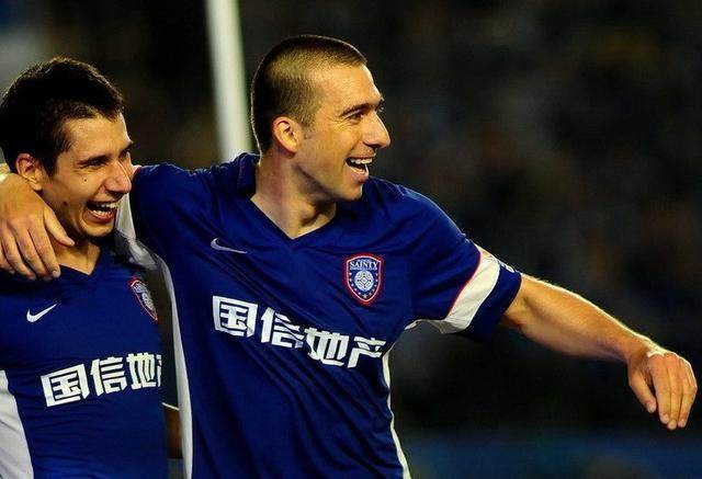 足球组合最厉害的是哪个组合,十大足球最强组合