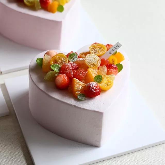 八齿裱花嘴奶油蛋糕简单造型,小孩子奶油蛋糕造型简单