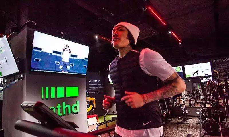 中超门神王大雷，他的张扬让里皮汗颜，私下却是这样一个人