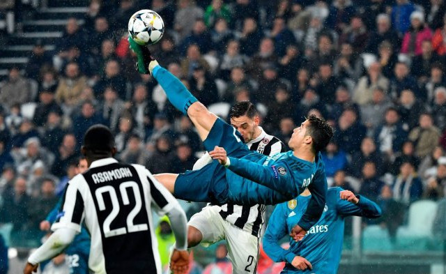 c罗惊世倒钩多高,c罗惊世倒钩所有人的反应