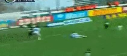 外媒评c罗超远吊射神仙球,c罗惊世倒钩足球小将