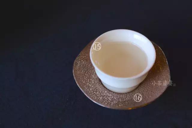 茶席上的茶器是什么样的,一个完整的茶席有几个茶器