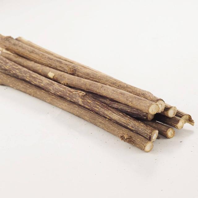 不堪入目，暗访喵届吸毒场所，竟……