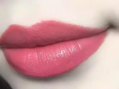 显白口红大牌口红红棕,2021最火口红排名显白防水口红