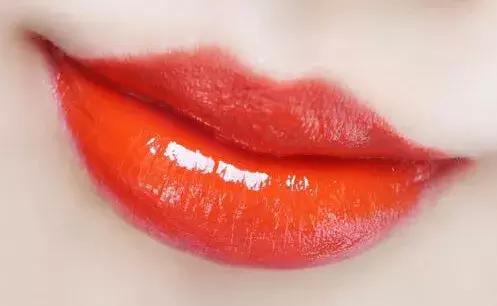 显白口红大牌口红红棕,2021最火口红排名显白防水口红