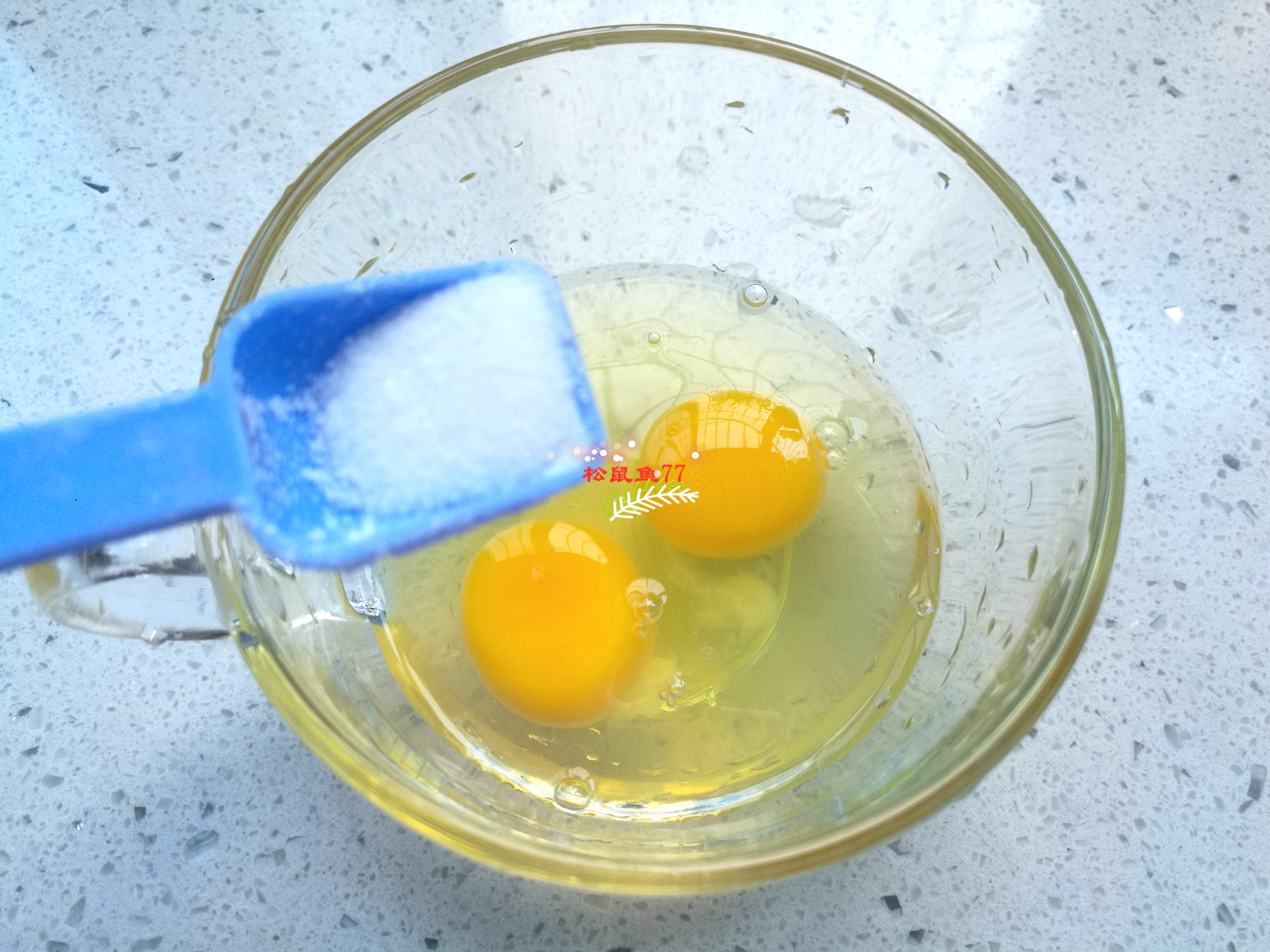 为什么我们做的鸡蛋糕没有蜂窝,如何制作光滑的鸡蛋糕