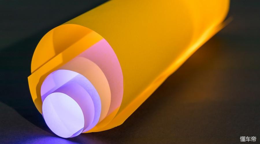 车膜贴过之后怎么判断真假,车膜贴膜过程