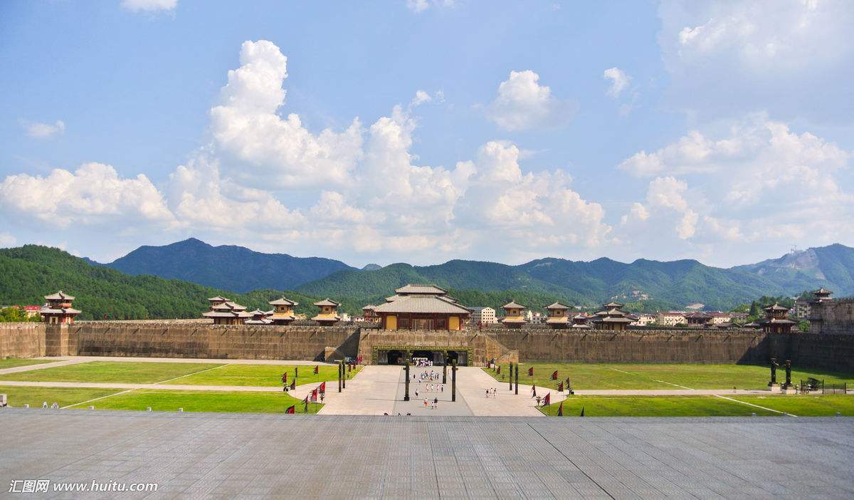 横店江南第一镇,横店被誉为江南第一镇