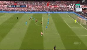 足坛第一全能战士37岁复出!除了门将全打过踢后腰也能帽子戏法