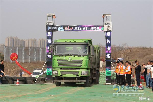 德龙渣土车f3000和新m3000的区别,二十年驾考经验告诉你