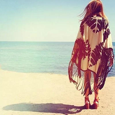 时尚高端珍珠扣丝巾高贵系法配饰,丝巾怎么系比较好看而且简单方便