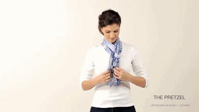 丝巾怎样系才好看？系法好胜过买几百件配饰