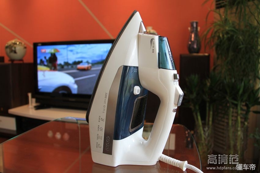 顶级蒸汽电熨斗,离子熨烫电熨斗