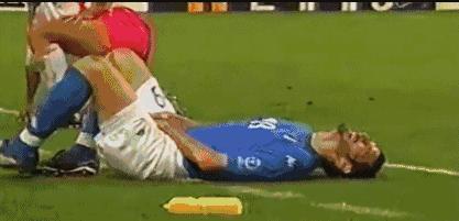 韩国队长：我们02年神奇逆转了意大利！国足球迷：你太不要脸了！