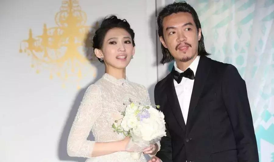 戴佩妮第一个专辑,戴佩妮再次和观众接唱怎样