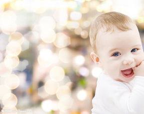 三个月宝宝吐奶有没有事,三个月的宝宝吐奶时要不要拍背