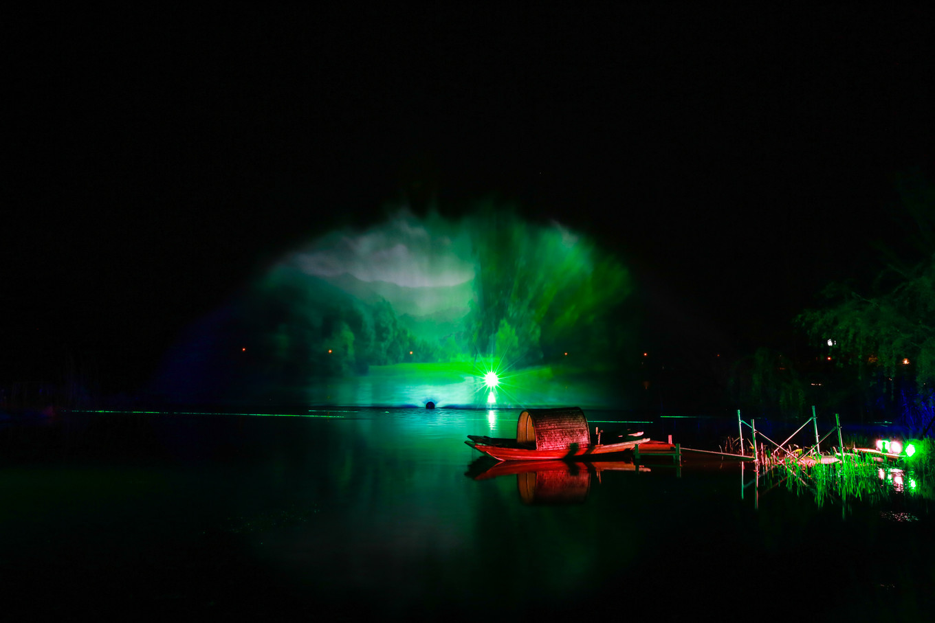 三月的拈花湾樱花烂漫,烟花三月桃花