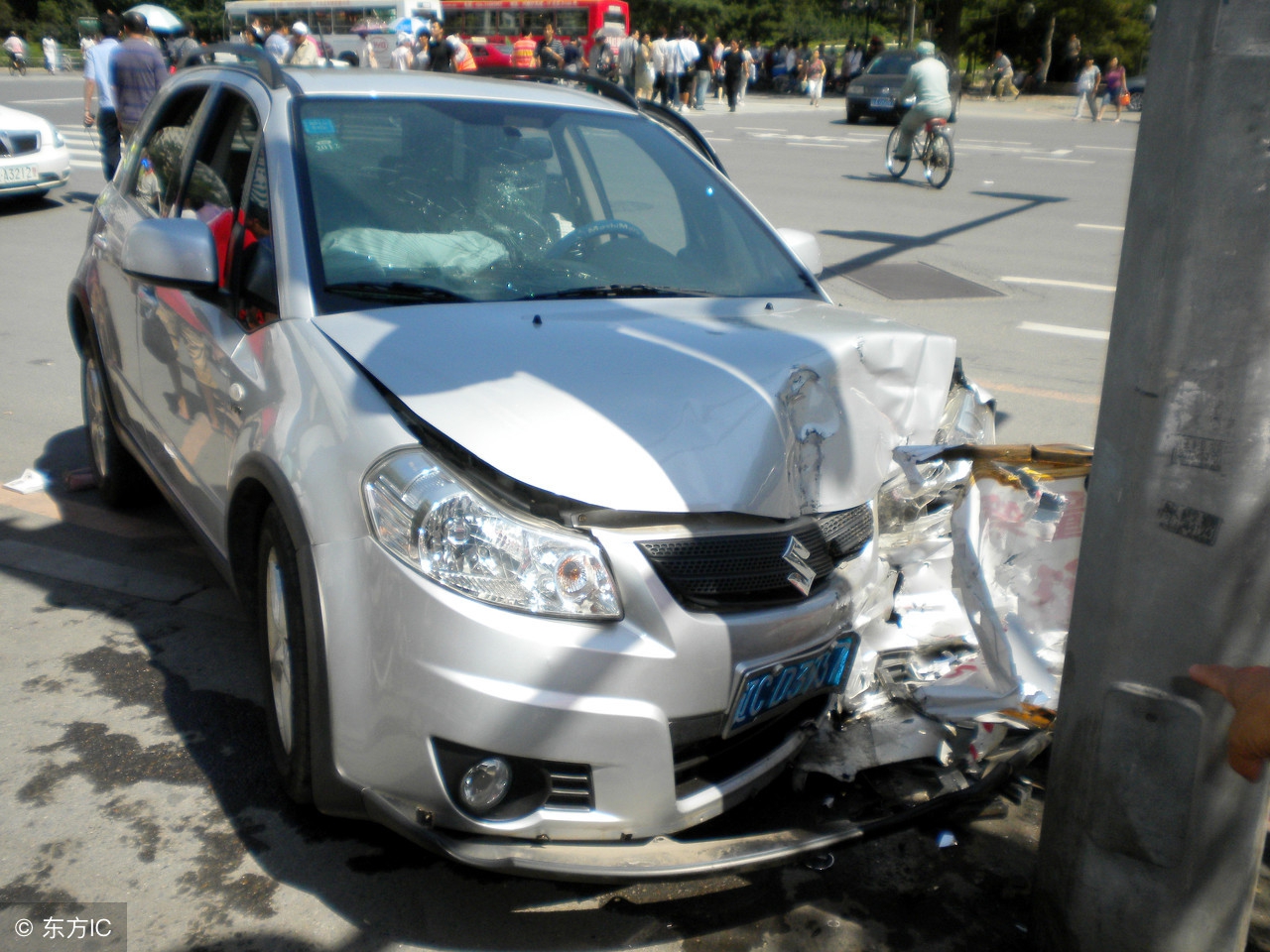 遇到刹车失灵怎样化险为夷,遇到刹车失灵怎么紧急制动