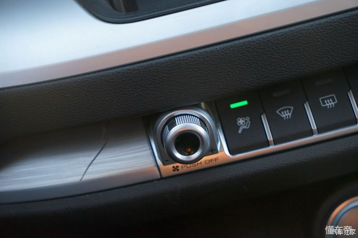 哈弗h6蓝标1.5t测评,第三代哈弗h61.5t2.0t选哪个好