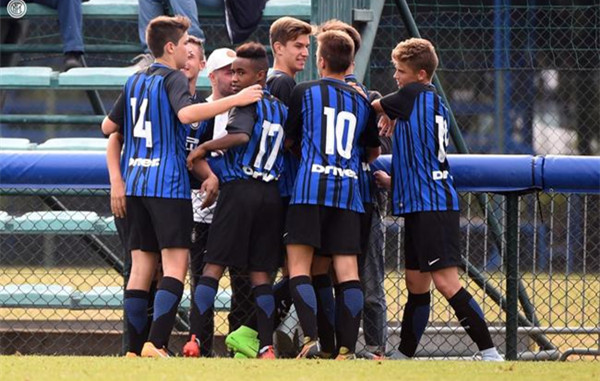 许家印赛前为国足鼓劲打气,恒大许家印事件思考