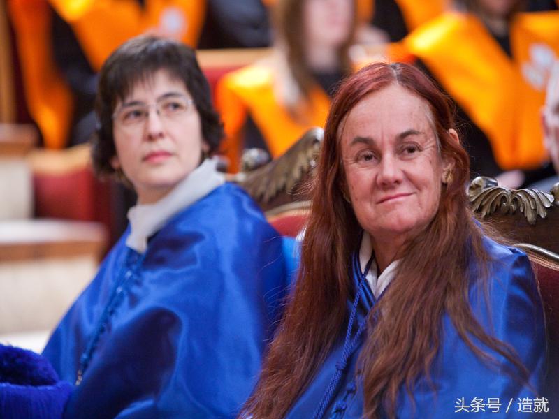 不用望远镜，也不申请科研经费，但她是世界上最懂宇宙的天文学家