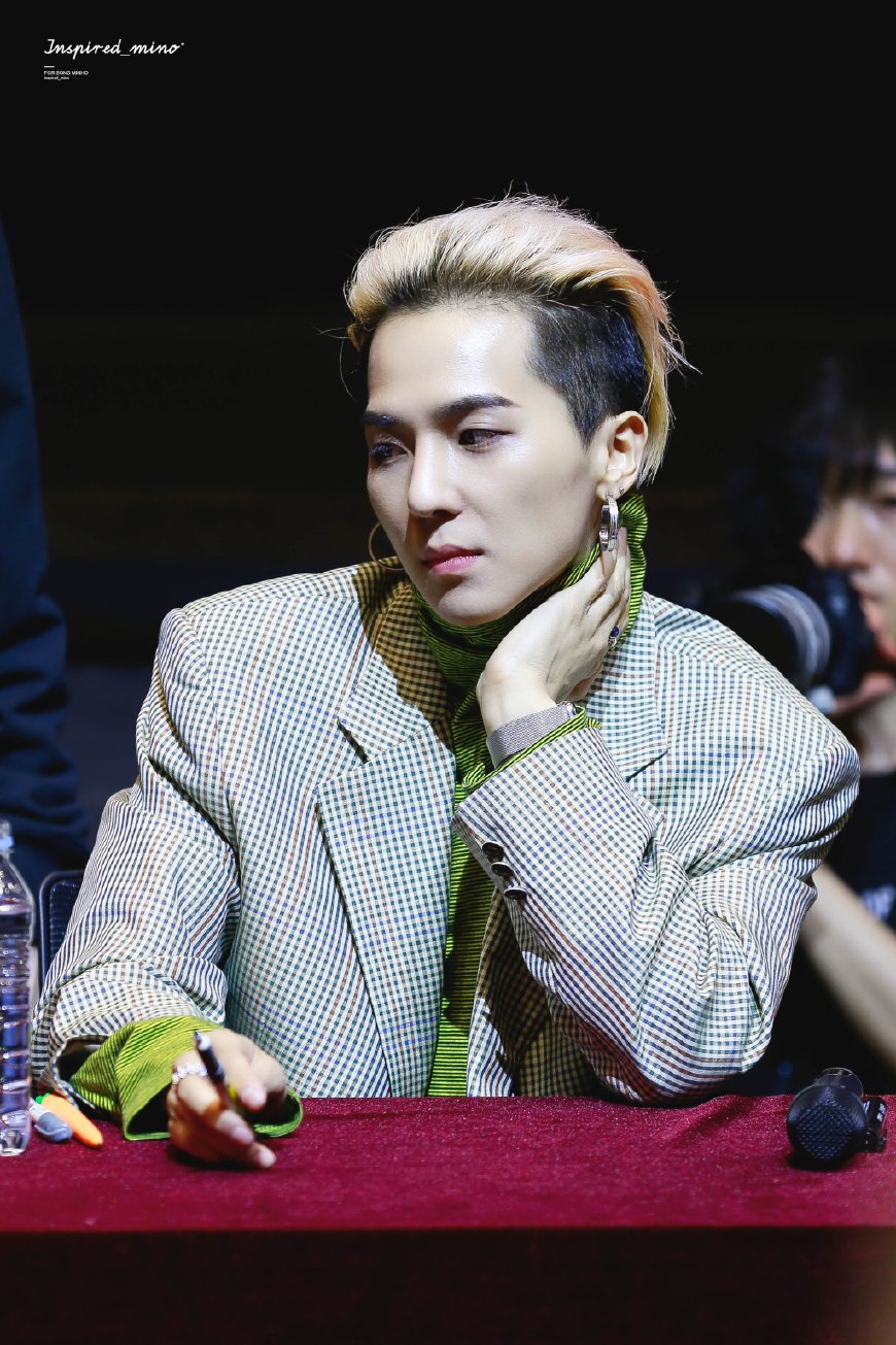 exo伯贤高光时刻,exo伯贤被吓到合集卡点