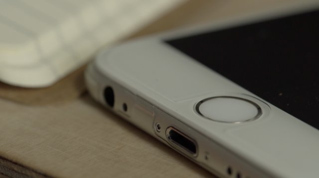 手机防爆膜碎了怎么去除痕迹,手机外壳掉漆刮花能修补吗