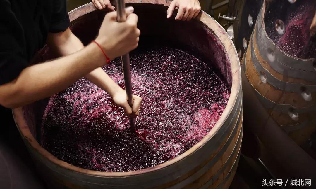 在世界各地拥有一座自己的酒庄，到底要多少钱？