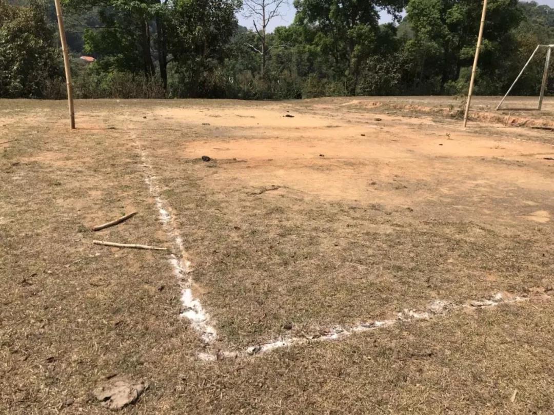 盘点：炼尸房边、大海之滨和群山环绕的泰国十大神奇球场