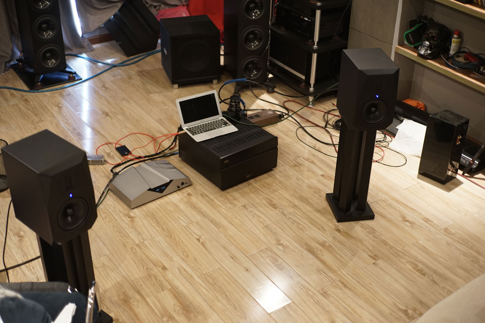 洛曼之声Emotiva 6S有源音箱！同级别性价比非常高的音箱