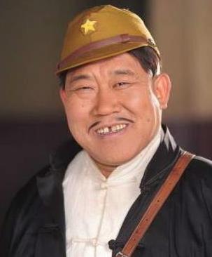 a股连板炸板放量第二天下跌,a股今天大盘是跌出一个黄金坑吗